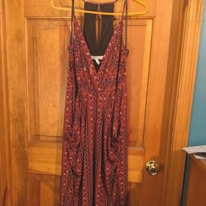 BCBGeneration red patterned dress WITH POCKETS